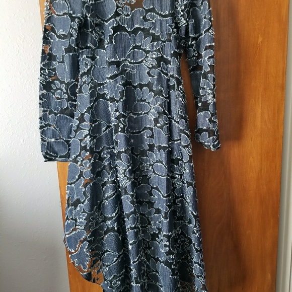 Ladies Dress - Picture 2 of 4